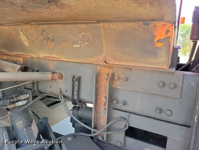 image for item JO9378 2009 Sterling LT9500 dump truck