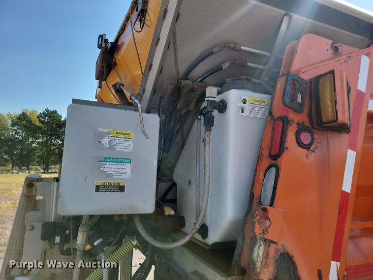 image for item JO9378 2009 Sterling LT9500 dump truck