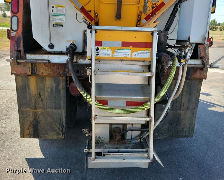 image for item JO9378 2009 Sterling LT9500 dump truck