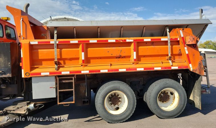 image for item JO9378 2009 Sterling LT9500 dump truck