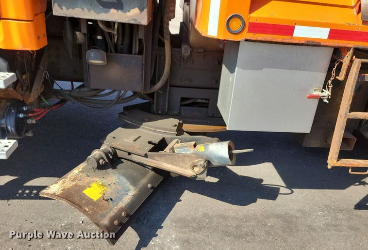 image for item JO9378 2009 Sterling LT9500 dump truck