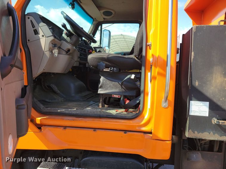 image for item JO9378 2009 Sterling LT9500 dump truck