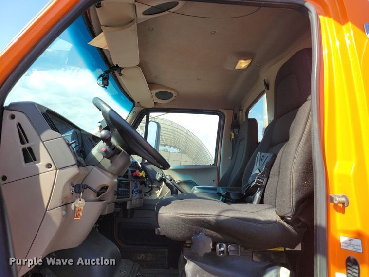 image for item JO9378 2009 Sterling LT9500 dump truck