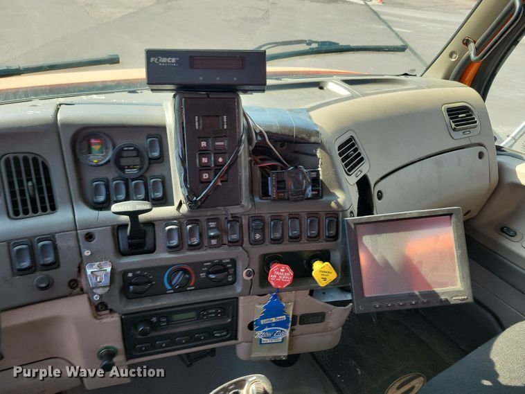 image for item JO9378 2009 Sterling LT9500 dump truck