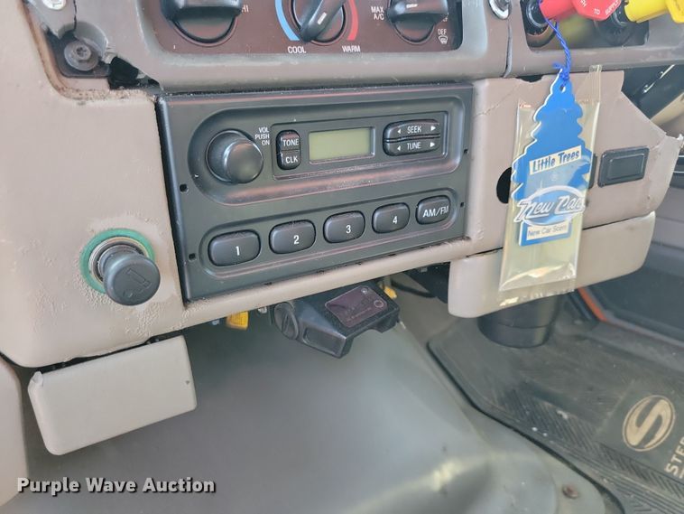 image for item JO9378 2009 Sterling LT9500 dump truck