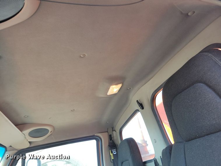 image for item JO9378 2009 Sterling LT9500 dump truck