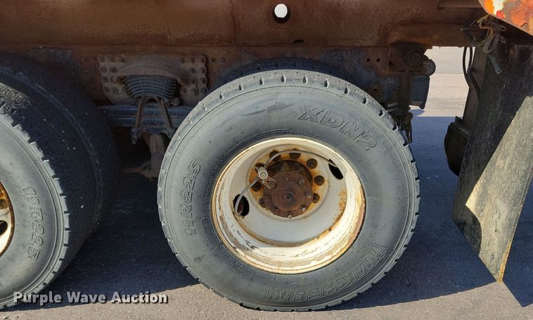 image for item JO9378 2009 Sterling LT9500 dump truck