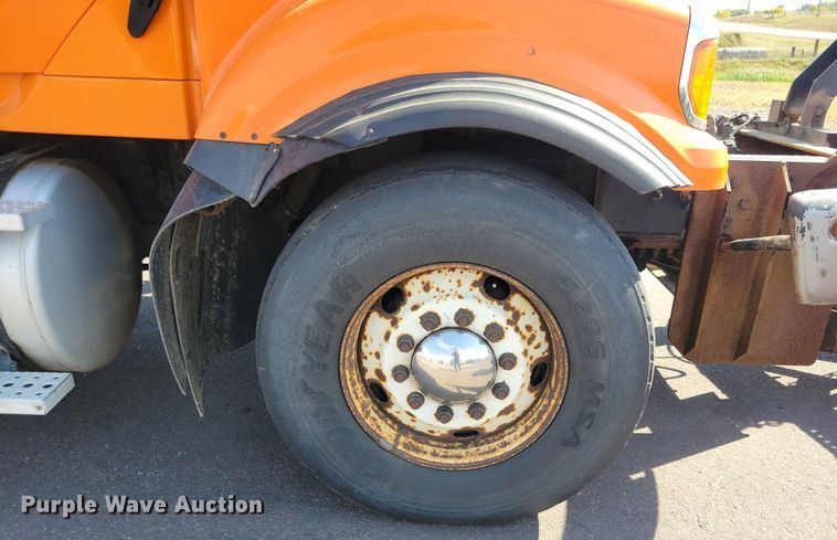 image for item JO9378 2009 Sterling LT9500 dump truck