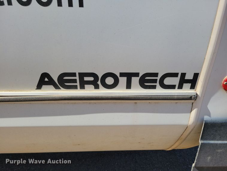 image for item JO9381 2003 Ford Eldorado Econoline E450 Super Duty shuttle bus