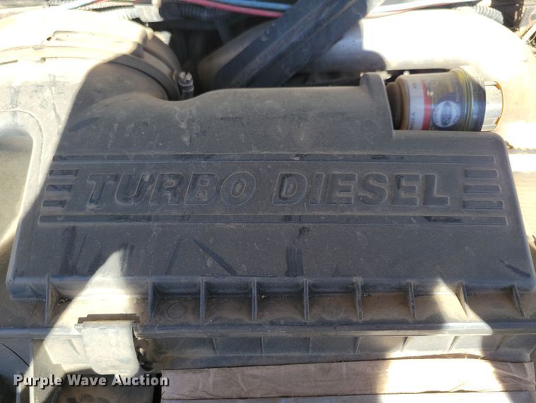 image for item JO9381 2003 Ford Eldorado Econoline E450 Super Duty shuttle bus