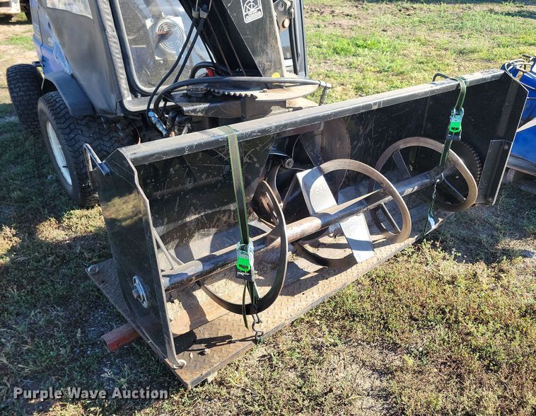 image for item JO9398 New Holland MC35 lawn mower