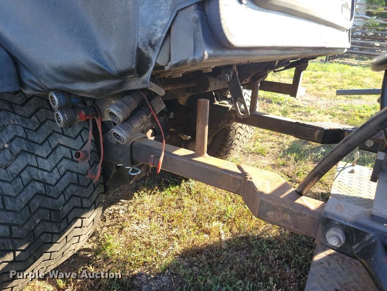 image for item JO9398 New Holland MC35 lawn mower