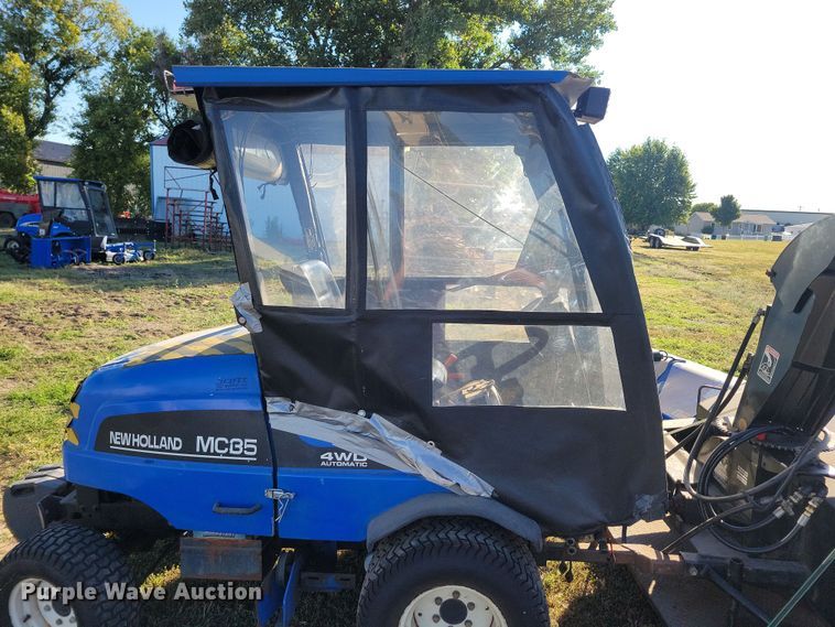 image for item JO9398 New Holland MC35 lawn mower