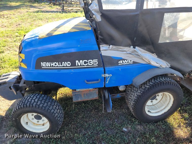 image for item JO9398 New Holland MC35 lawn mower