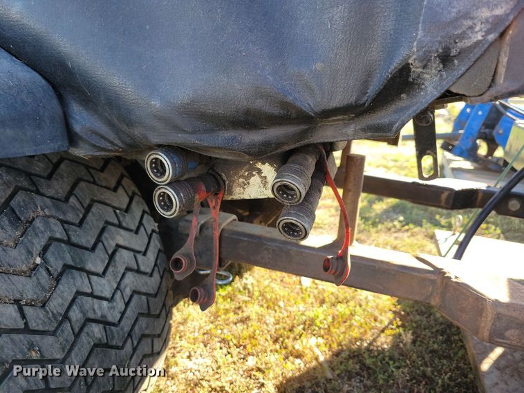 image for item JO9398 New Holland MC35 lawn mower