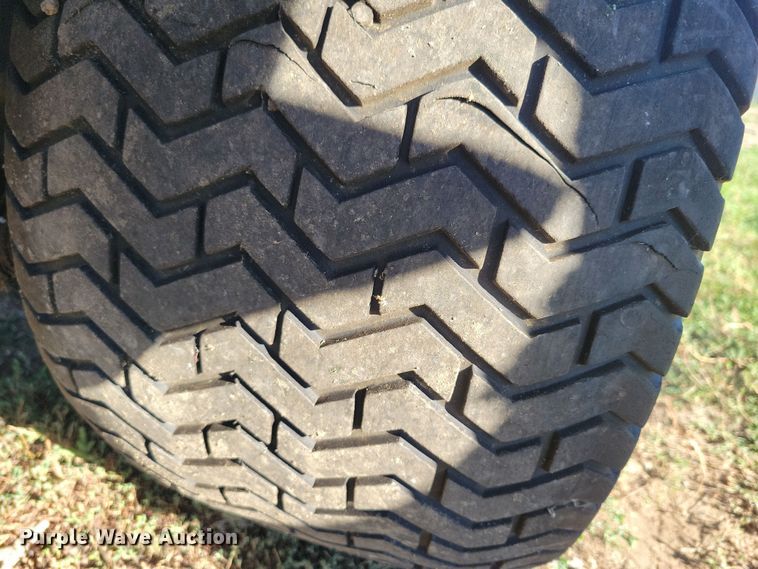 image for item JO9398 New Holland MC35 lawn mower