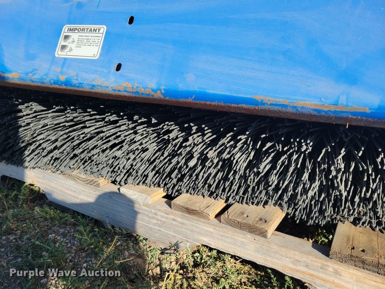 image for item JO9398 New Holland MC35 lawn mower