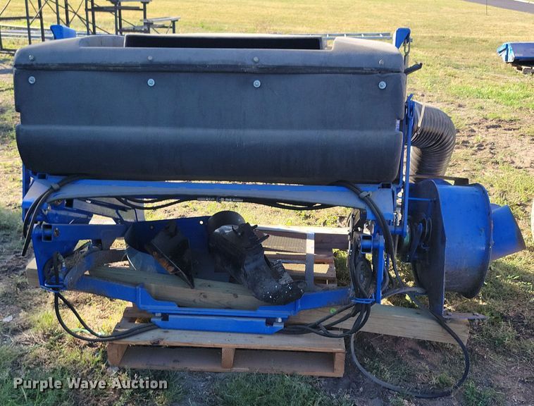 image for item JO9398 New Holland MC35 lawn mower