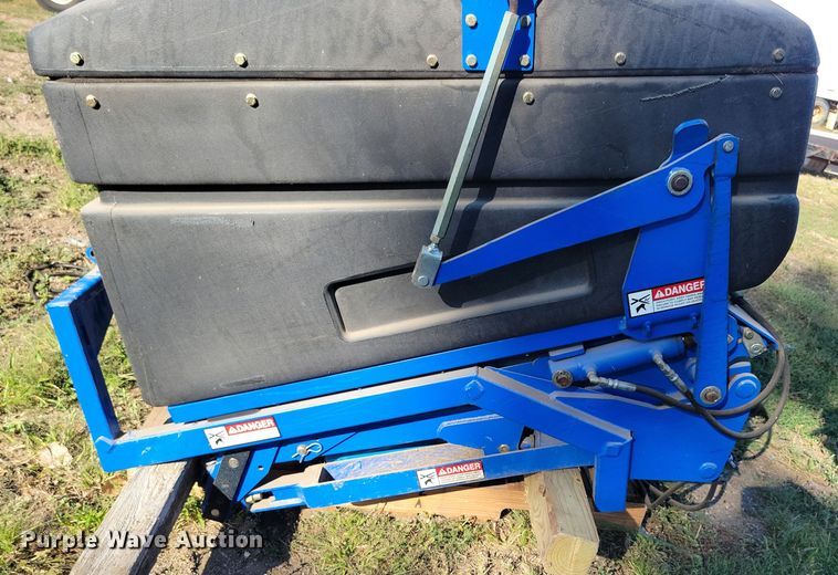 image for item JO9398 New Holland MC35 lawn mower