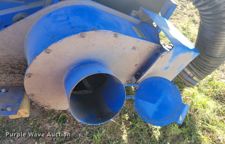 image for item JO9398 New Holland MC35 lawn mower