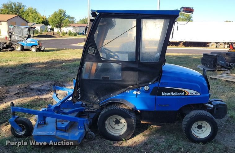 image for item JO9399 New Holland MC35 lawn mower