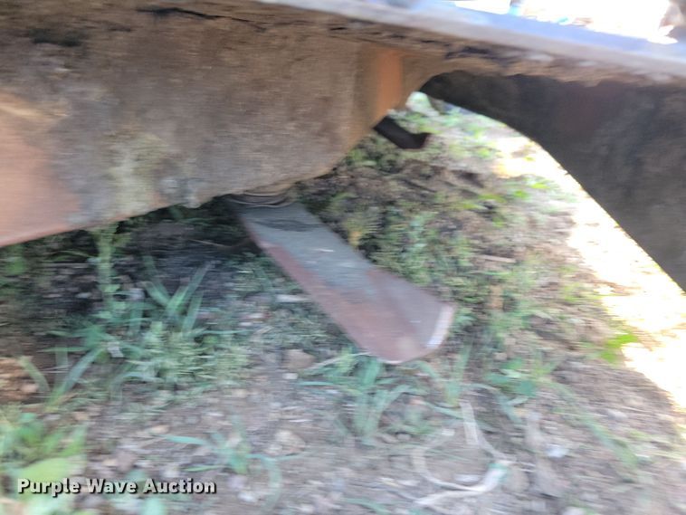 image for item JO9399 New Holland MC35 lawn mower