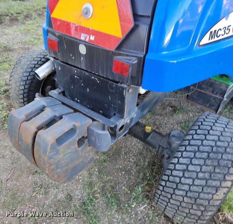 image for item JO9399 New Holland MC35 lawn mower