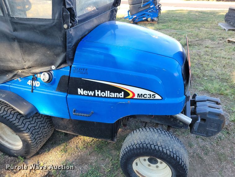 image for item JO9399 New Holland MC35 lawn mower