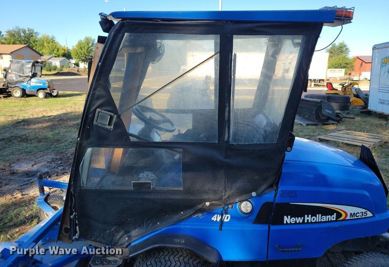 image for item JO9399 New Holland MC35 lawn mower