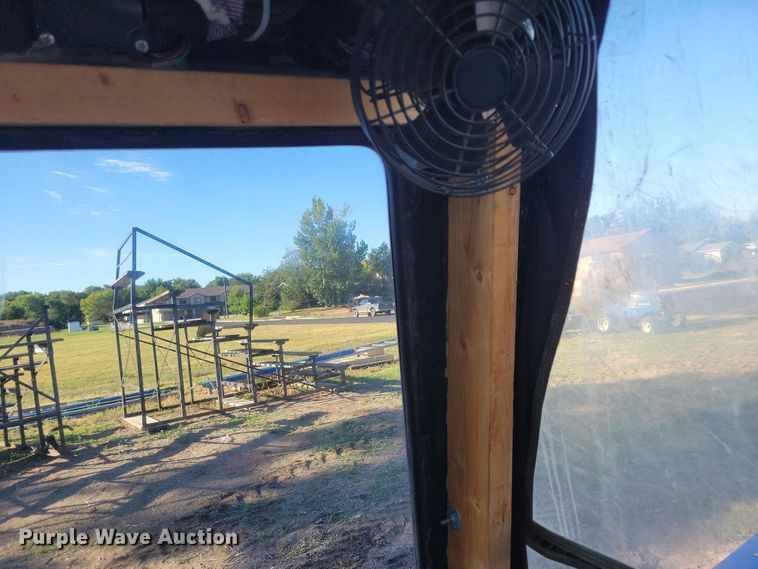 image for item JO9399 New Holland MC35 lawn mower