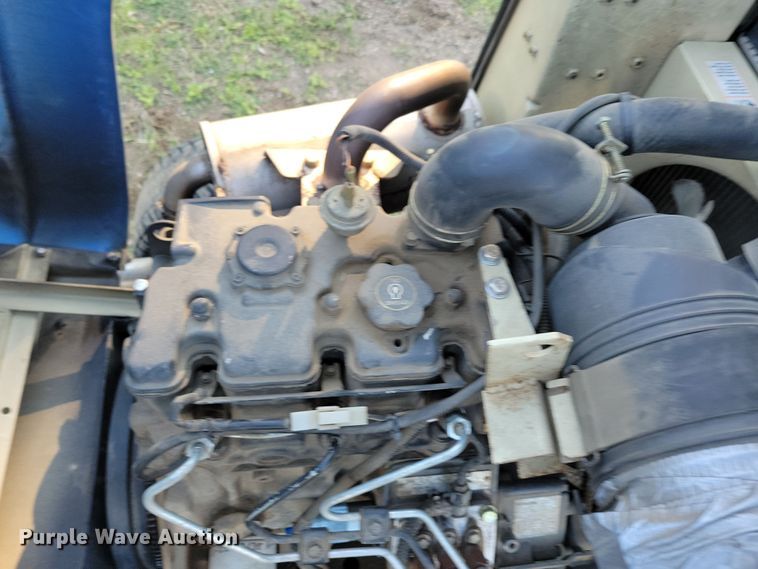 image for item JO9399 New Holland MC35 lawn mower