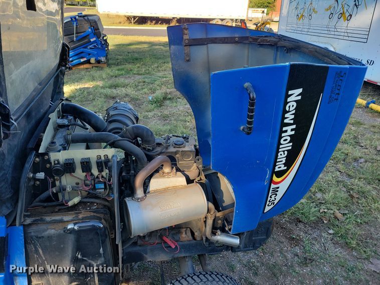 image for item JO9399 New Holland MC35 lawn mower