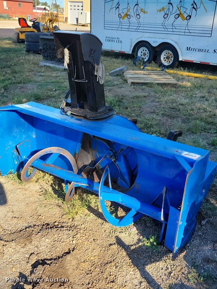 image for item JO9399 New Holland MC35 lawn mower