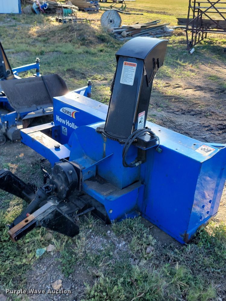 image for item JO9399 New Holland MC35 lawn mower