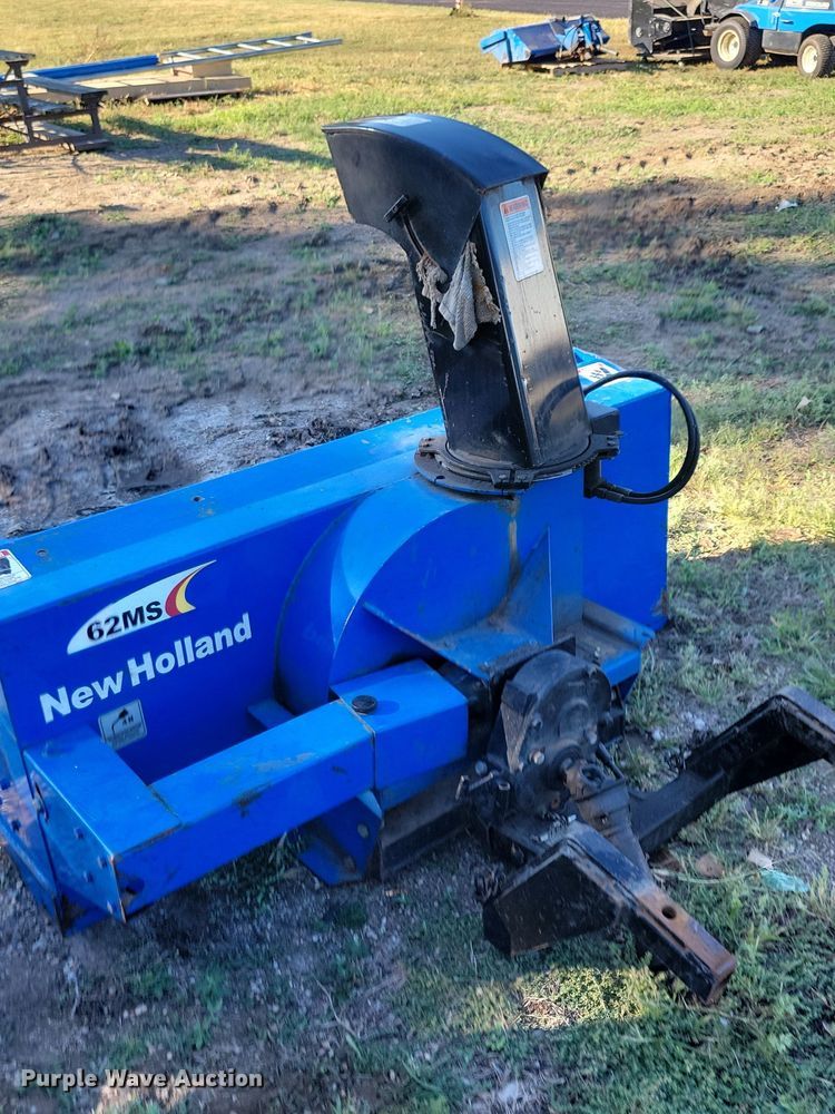 image for item JO9399 New Holland MC35 lawn mower