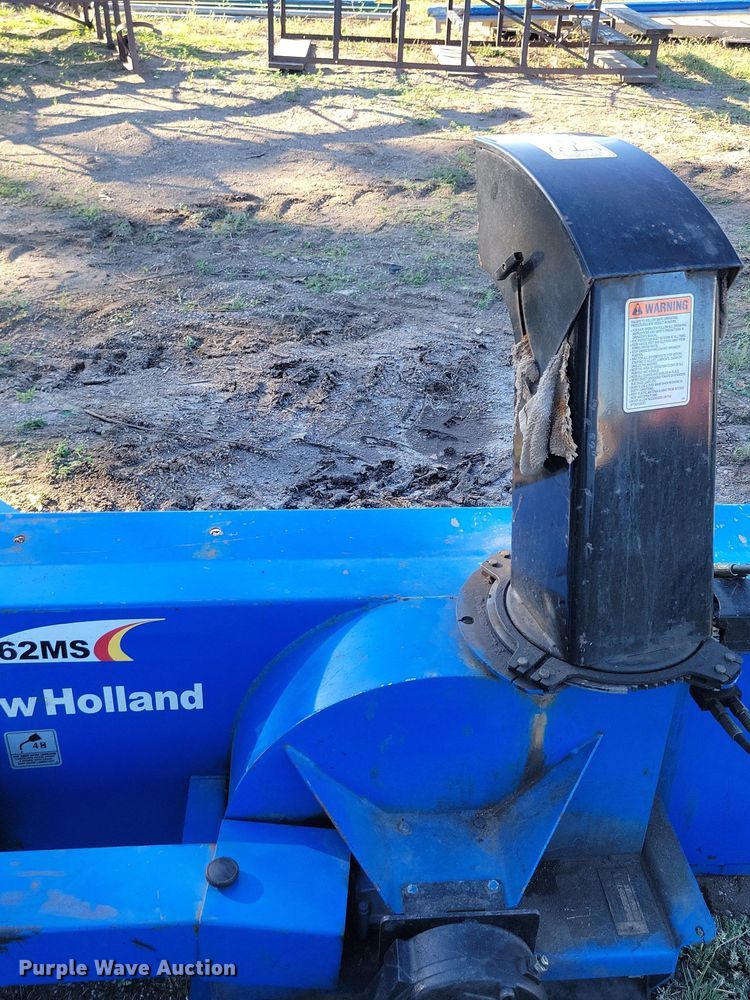 image for item JO9399 New Holland MC35 lawn mower