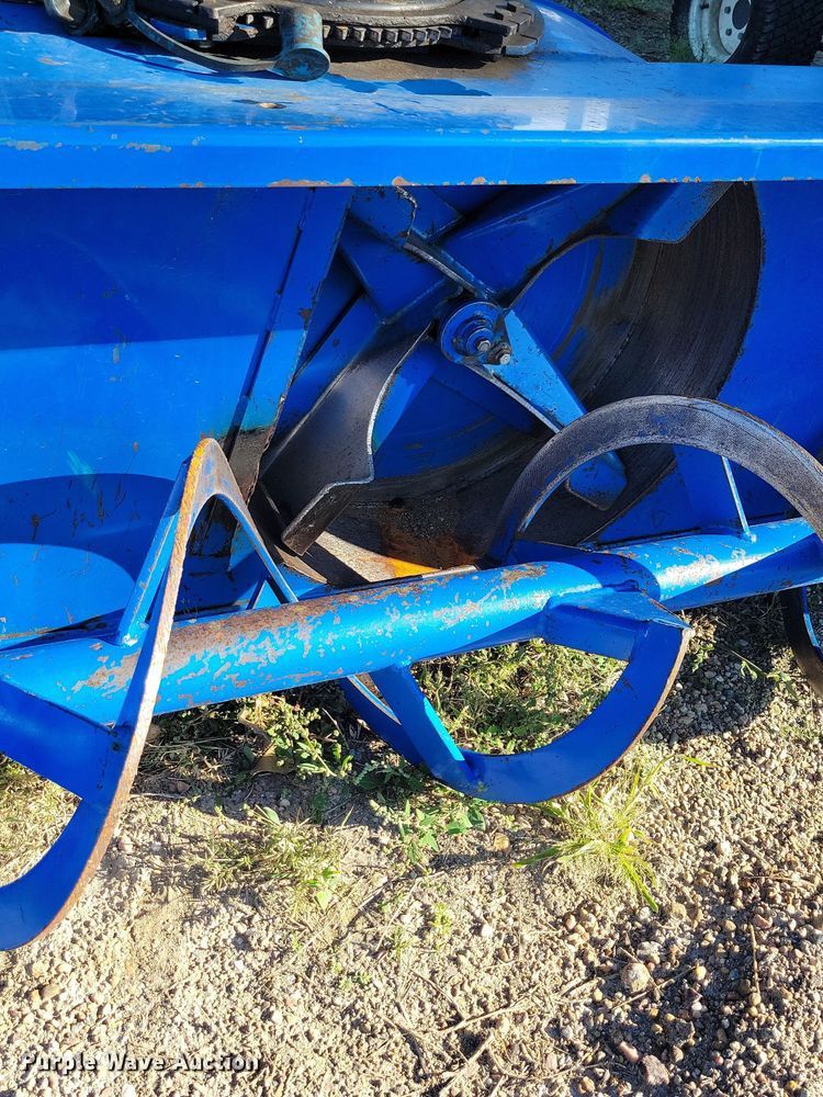 image for item JO9399 New Holland MC35 lawn mower