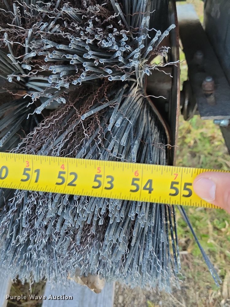 image for item JO9399 New Holland MC35 lawn mower