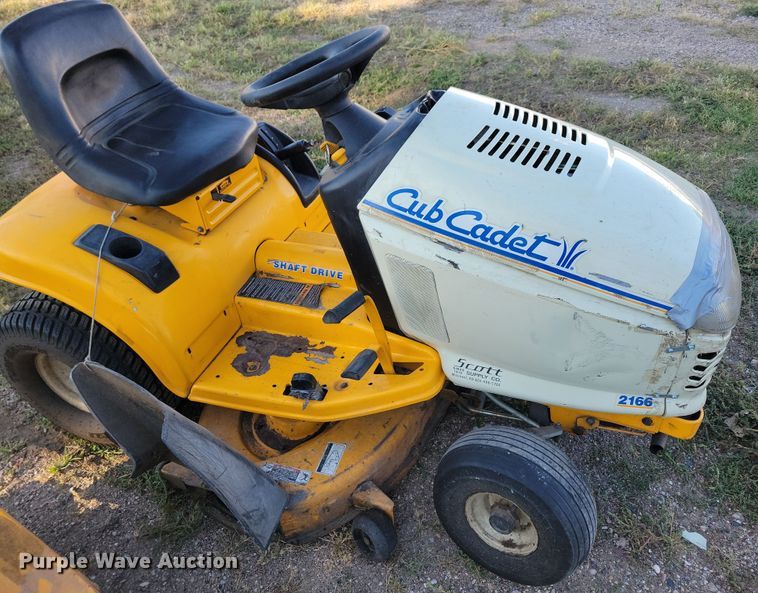 image for item JO9400 Cub Cadet 2166 lawn mower