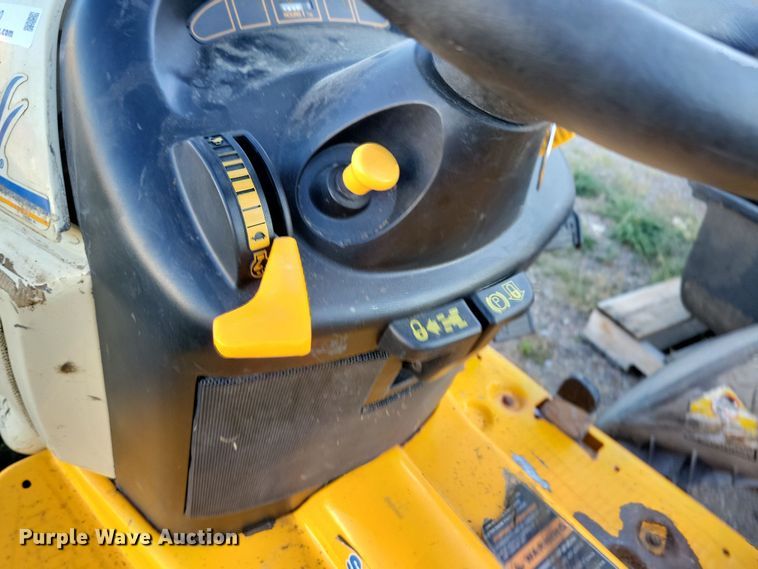 image for item JO9400 Cub Cadet 2166 lawn mower