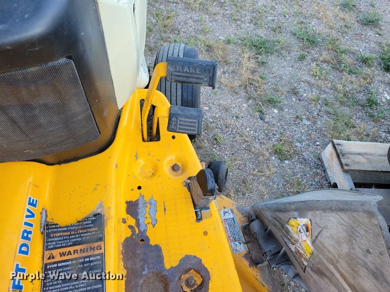 image for item JO9400 Cub Cadet 2166 lawn mower