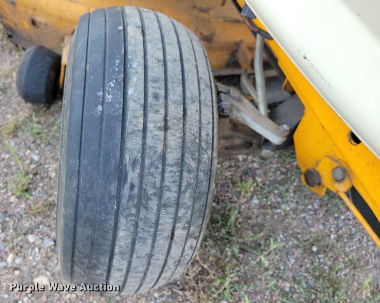 image for item JO9400 Cub Cadet 2166 lawn mower