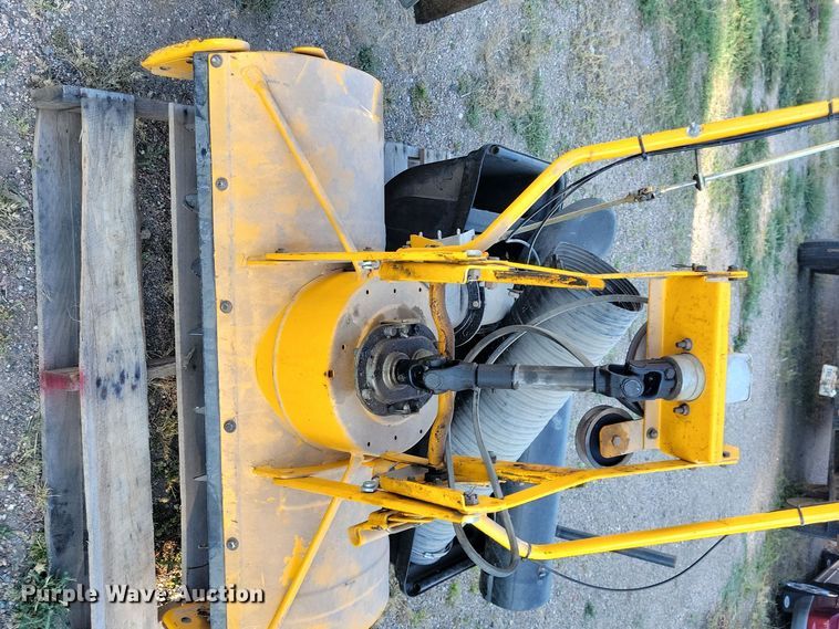image for item JO9400 Cub Cadet 2166 lawn mower