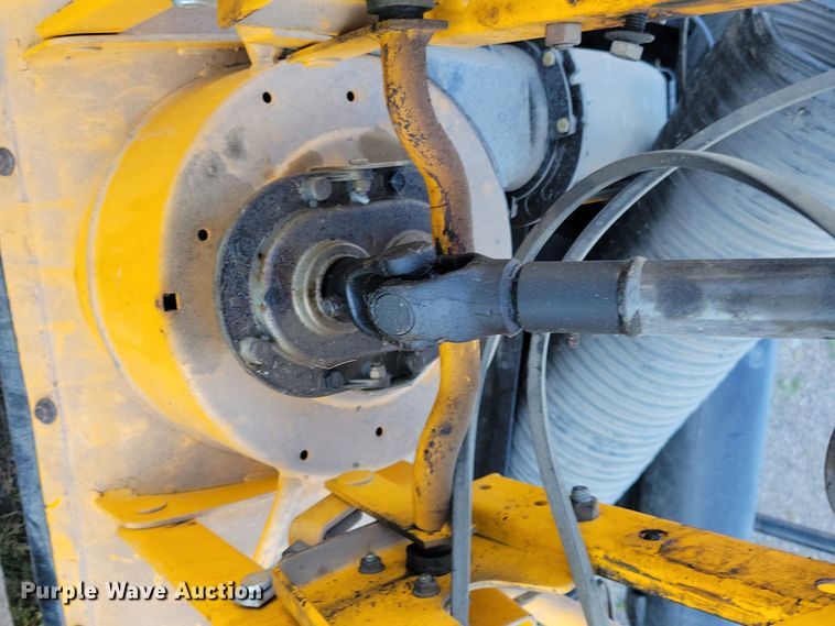 image for item JO9400 Cub Cadet 2166 lawn mower