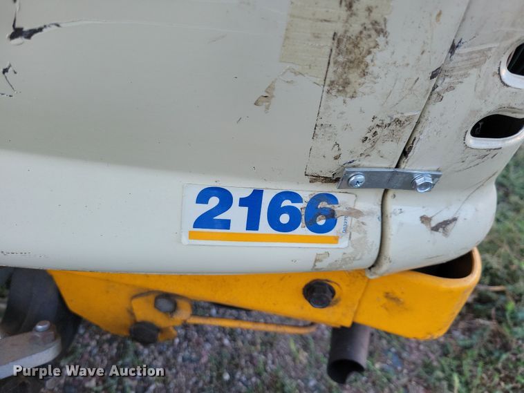 image for item JO9400 Cub Cadet 2166 lawn mower