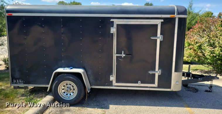 image for item JO9403 2001 Shadowmaster enclosed cargo trailer