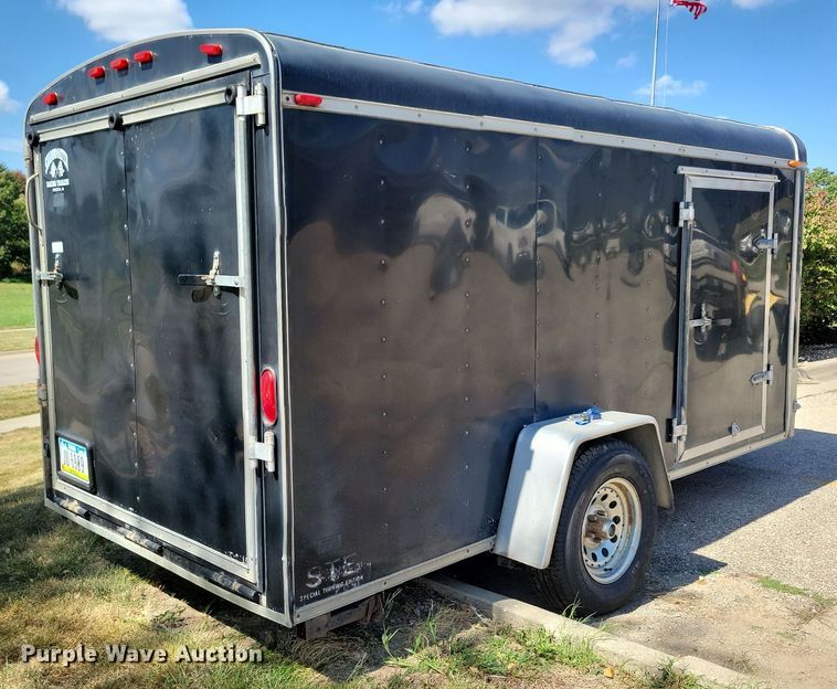 image for item JO9403 2001 Shadowmaster enclosed cargo trailer