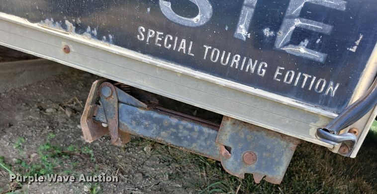 image for item JO9403 2001 Shadowmaster enclosed cargo trailer