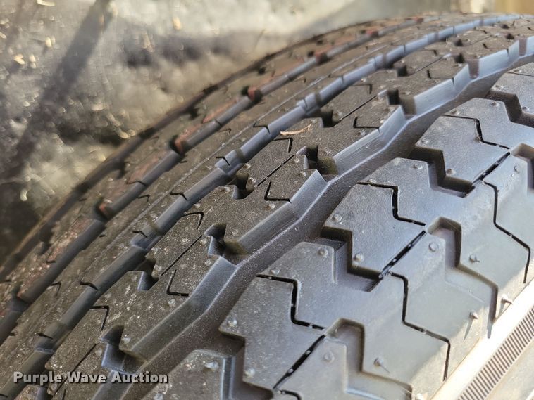 image for item JO9403 2001 Shadowmaster enclosed cargo trailer