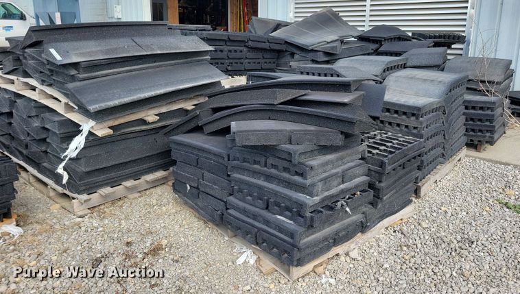 image for item JO9412 (7) pallets of playground mats